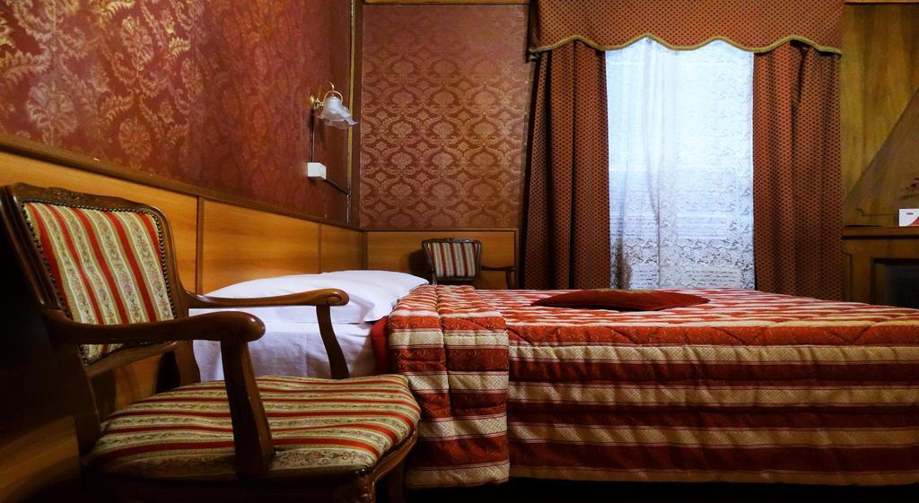 Hotel Cristina Róma Szoba fotó