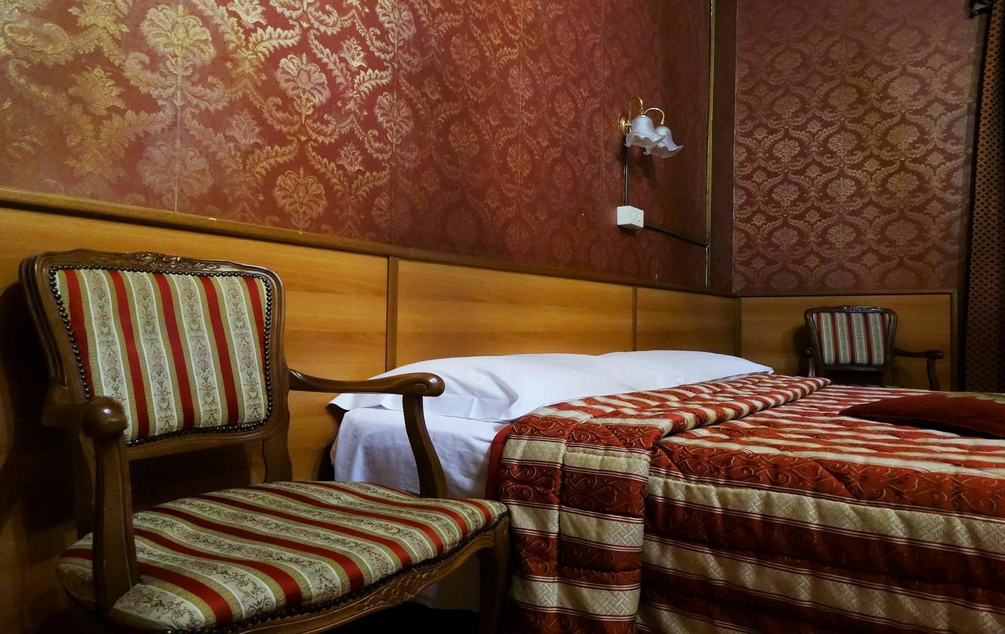 Hotel Cristina Róma Kültér fotó